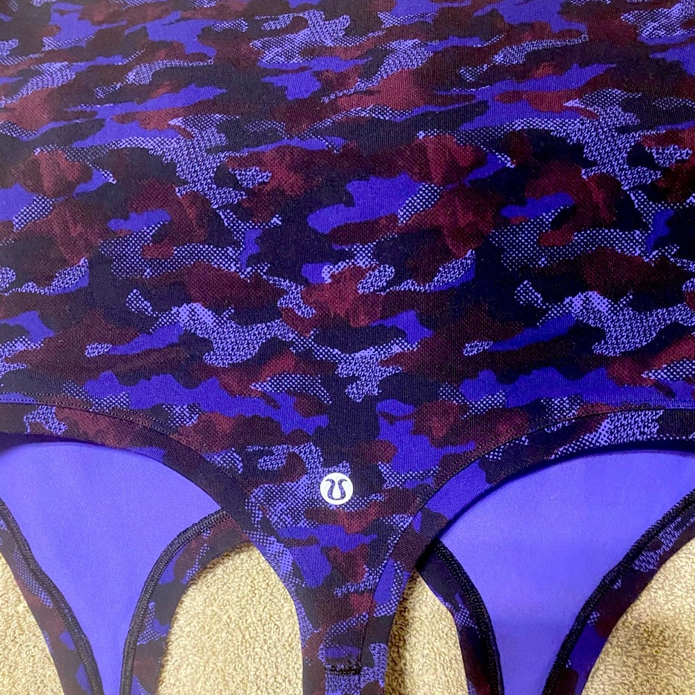 Lulu lemon camo top !